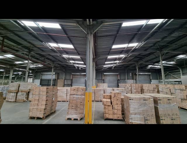 6,972M² WAREHOUSE TO LET IN HUGHES